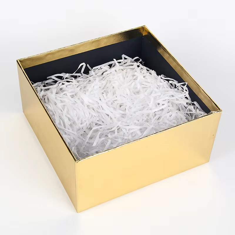 cosmetic packaging box made of metallic cardstock-1