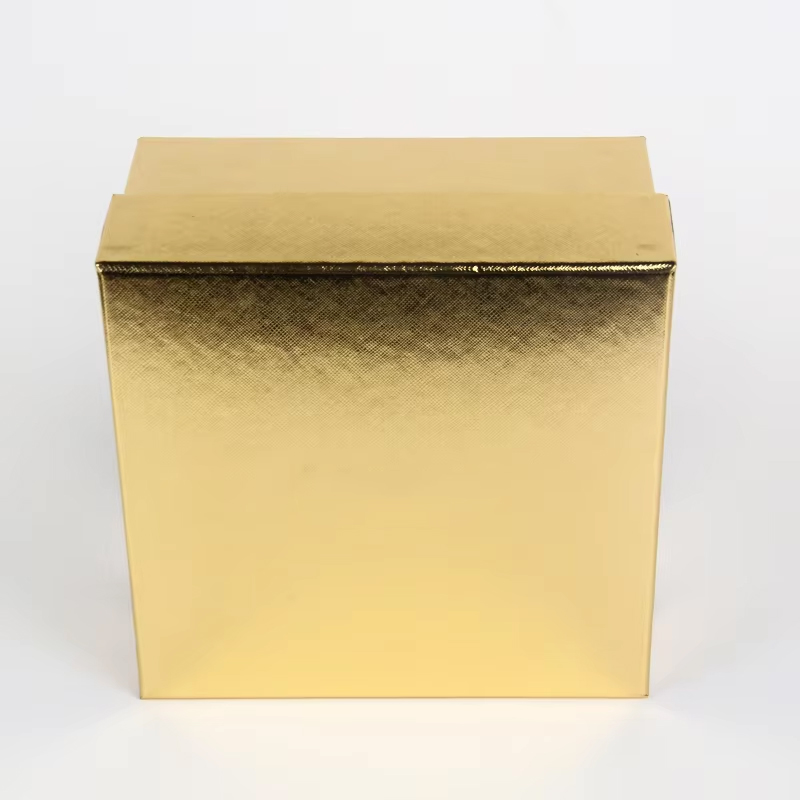 cosmetic packaging box made of metallic cardstock-3